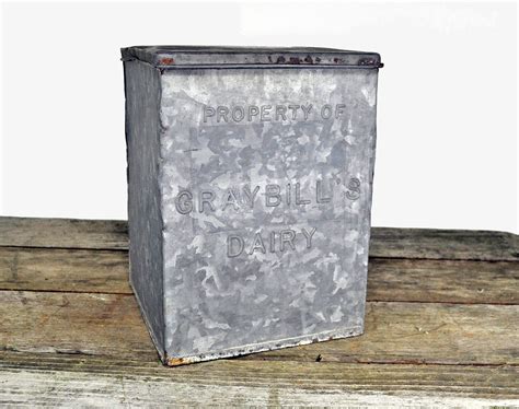 Vintage Galvanized Roberts Milk Box Antique Dairy  